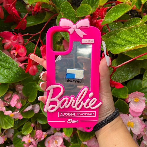 Barbie iPhone case 🎀 - Picture 7 of 10